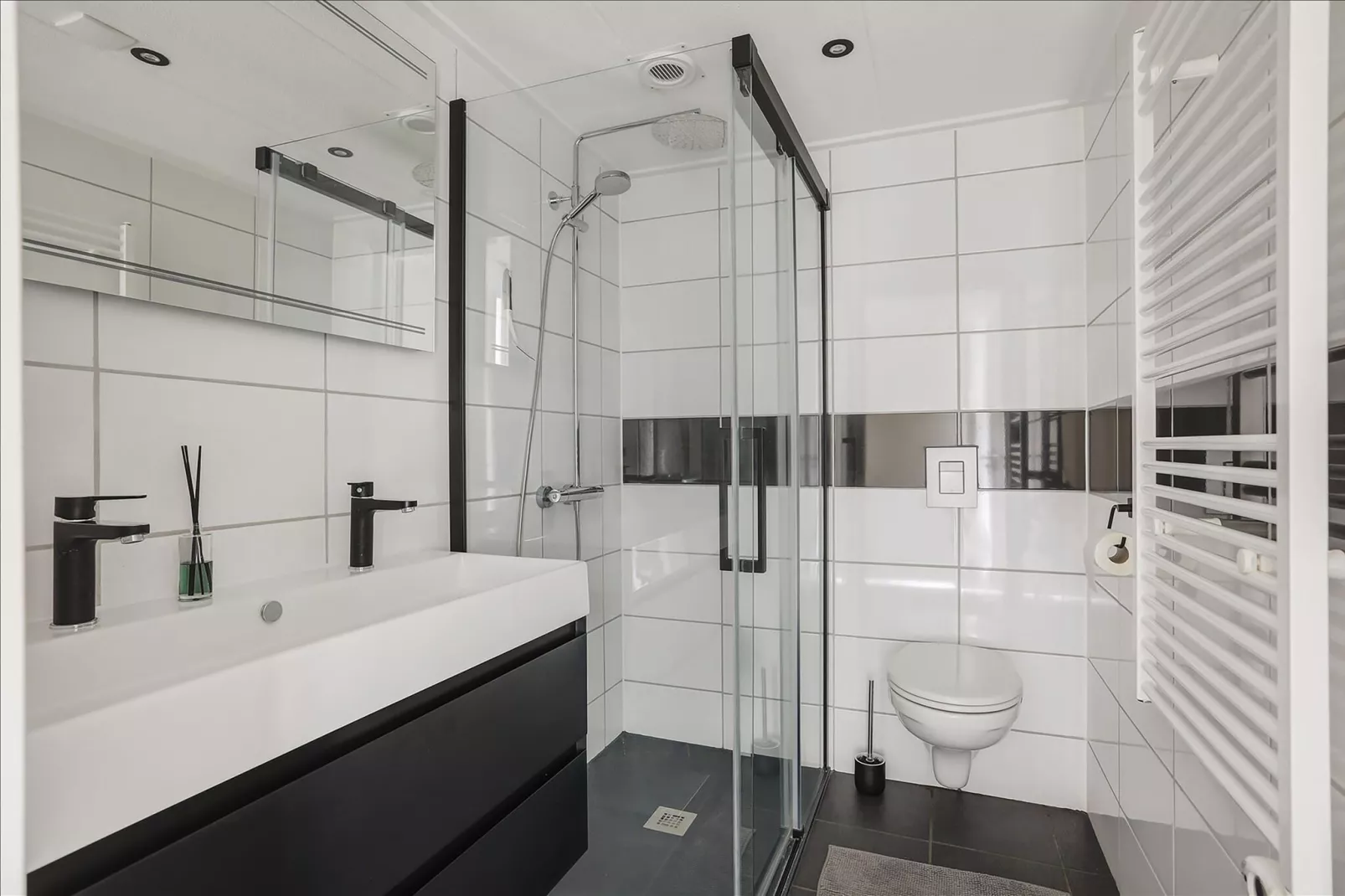 Combinatie nr 105 en 110-Bathroom