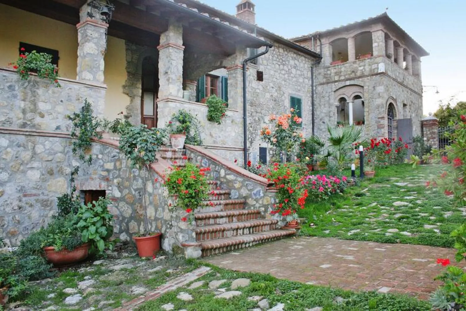 Agritourismo La Chiusa Chiusdino-Vigna Vecchia-Exterior summer