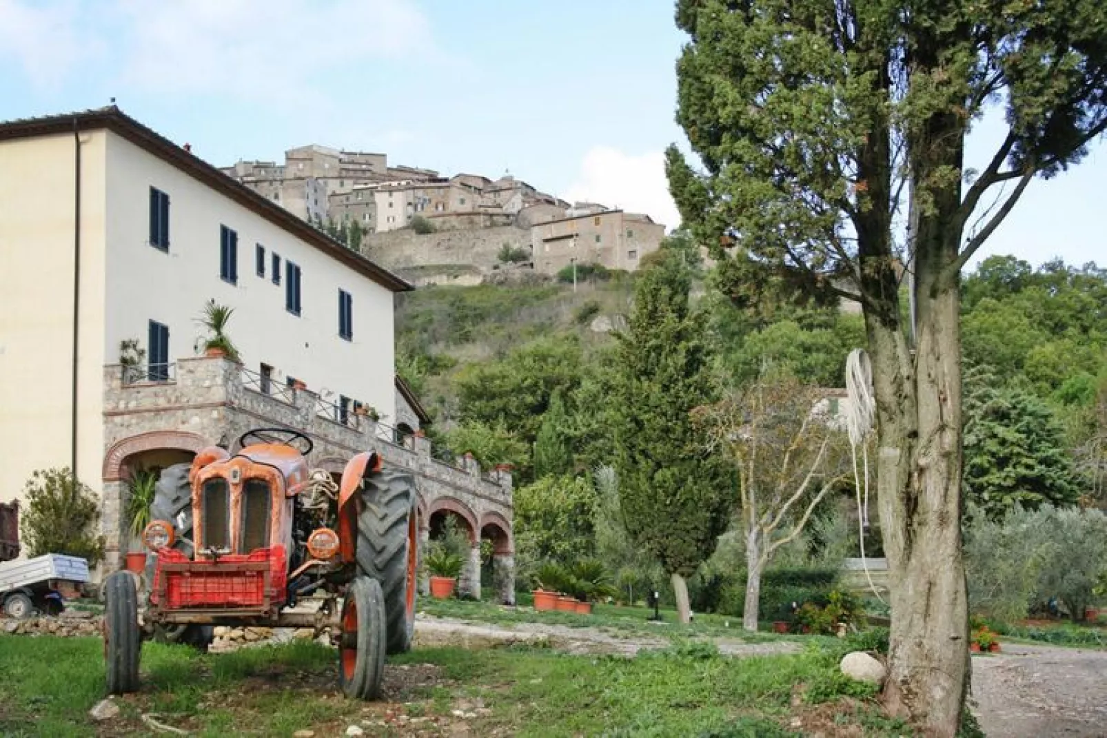 Agritourismo La Chiusa Chiusdino-Vigna Vecchia-Exterior summer