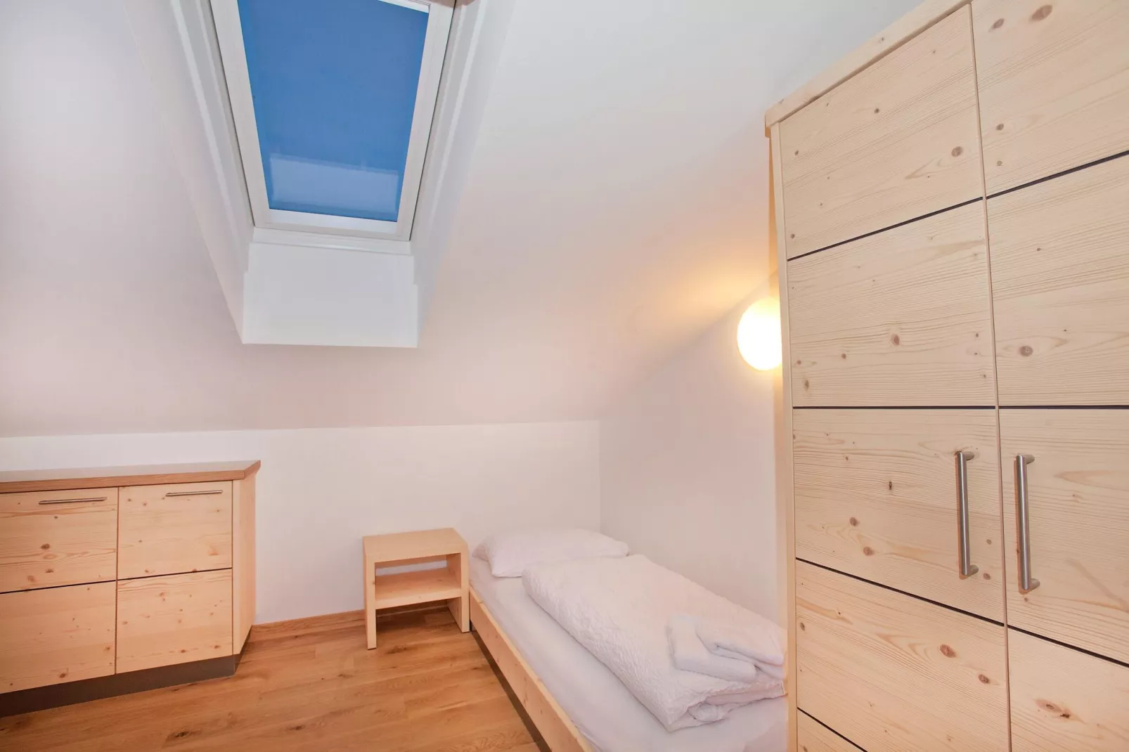 Kirchstubn - Top 6-Bedroom