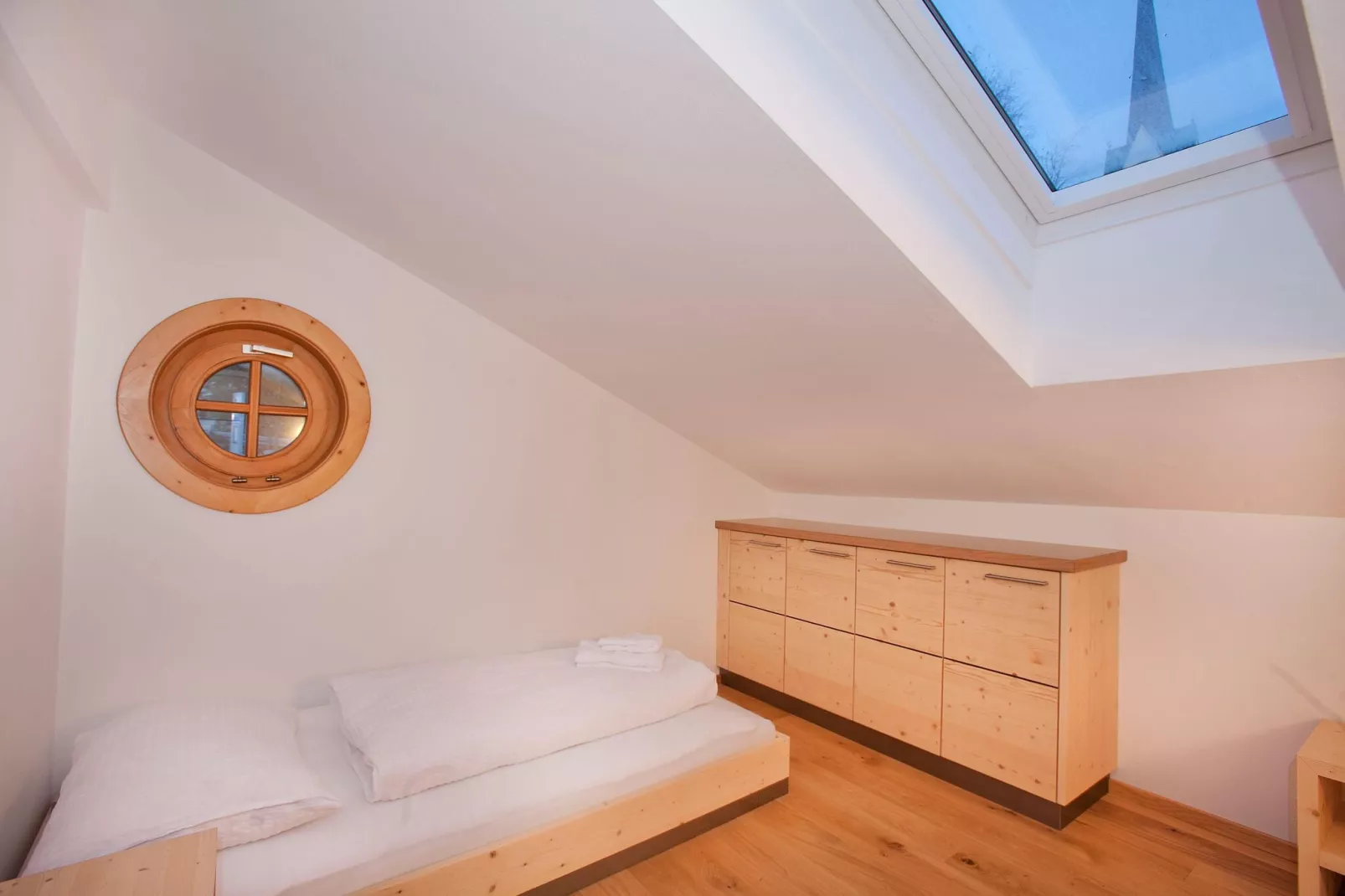 Kirchstubn - Top 6-Bedroom