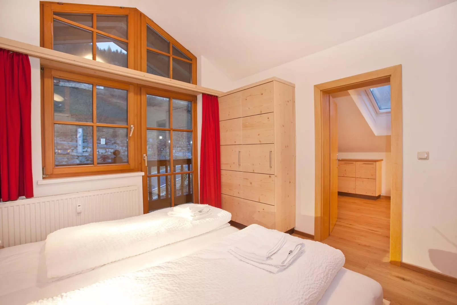 Kirchstubn - Top 6-Bedroom