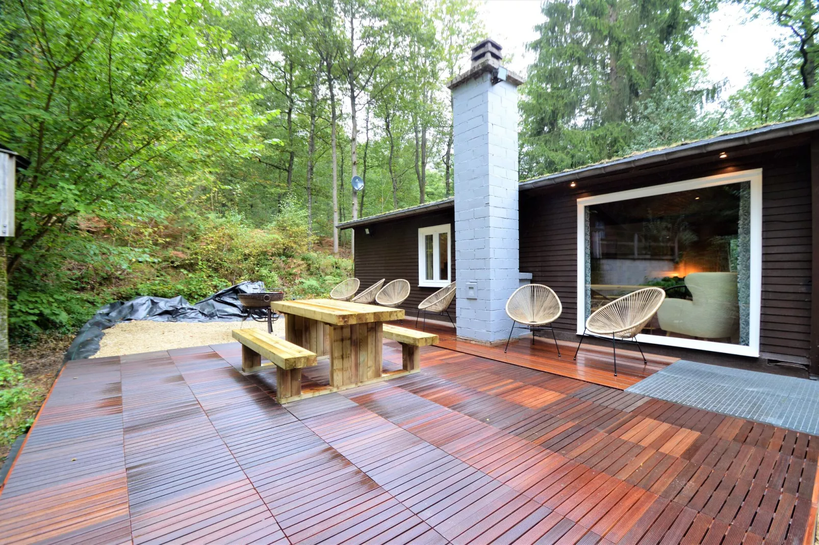 Chalet Petite Source-Terrace balcony
