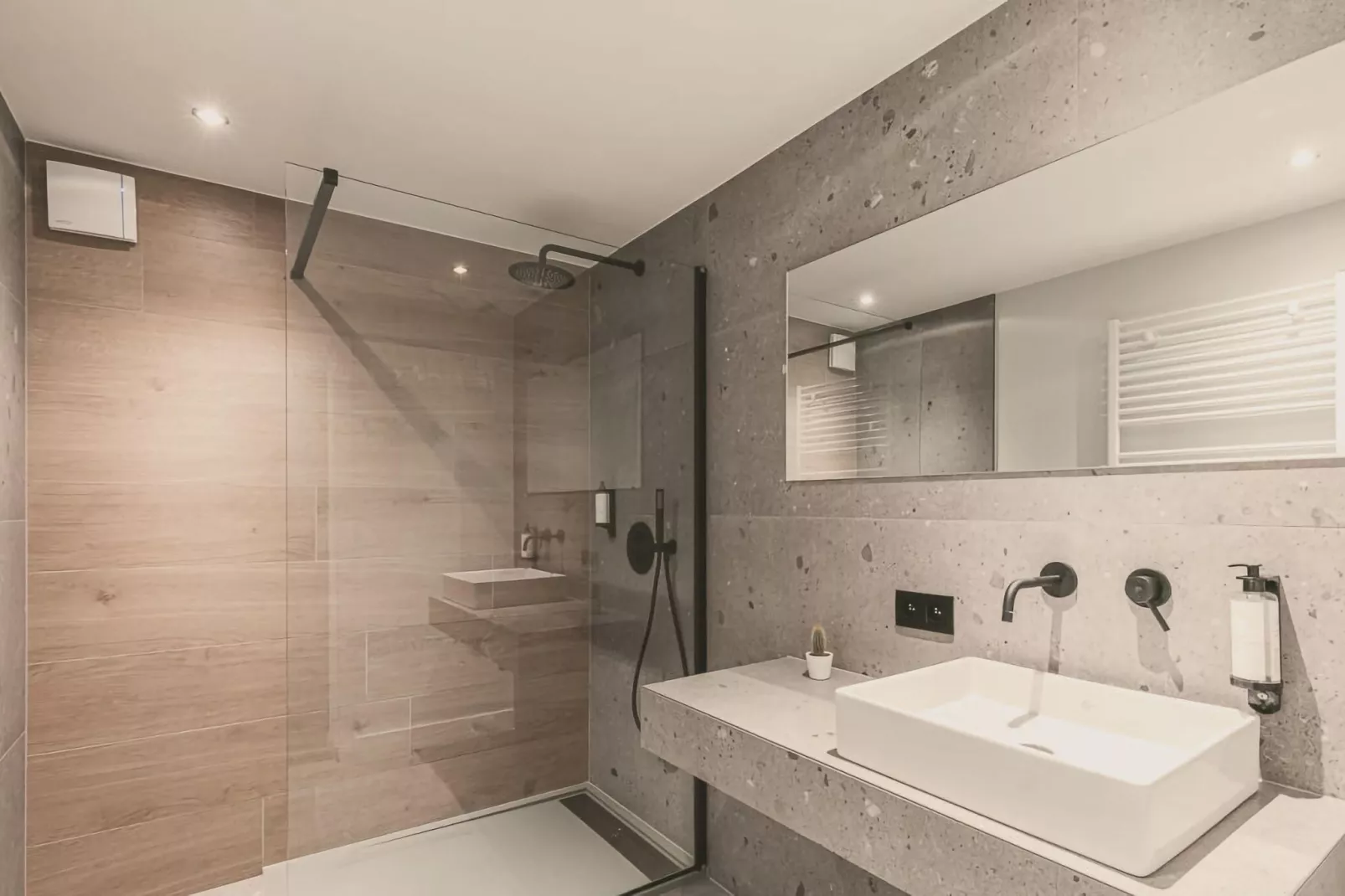Au Milieu De Nulle Part-Bathroom