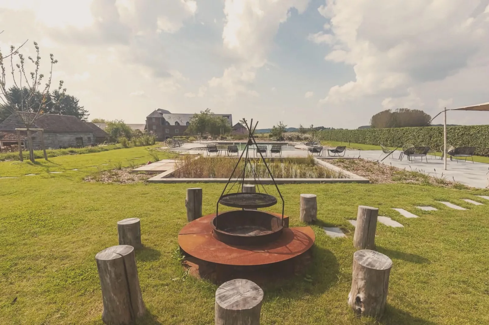 Au Milieu De Nulle Part-Gardens summer