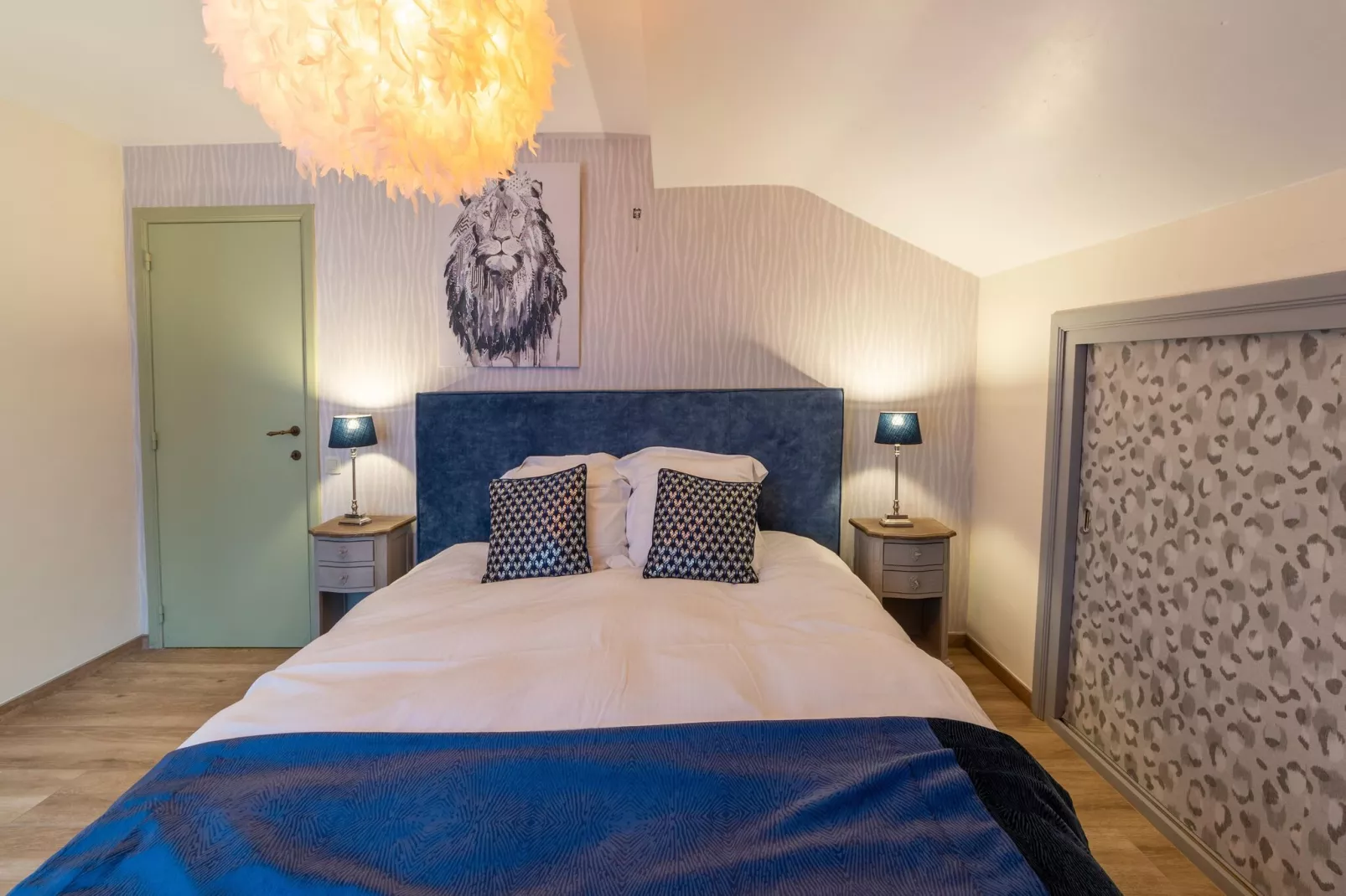 Leora Cocoon-Bedroom