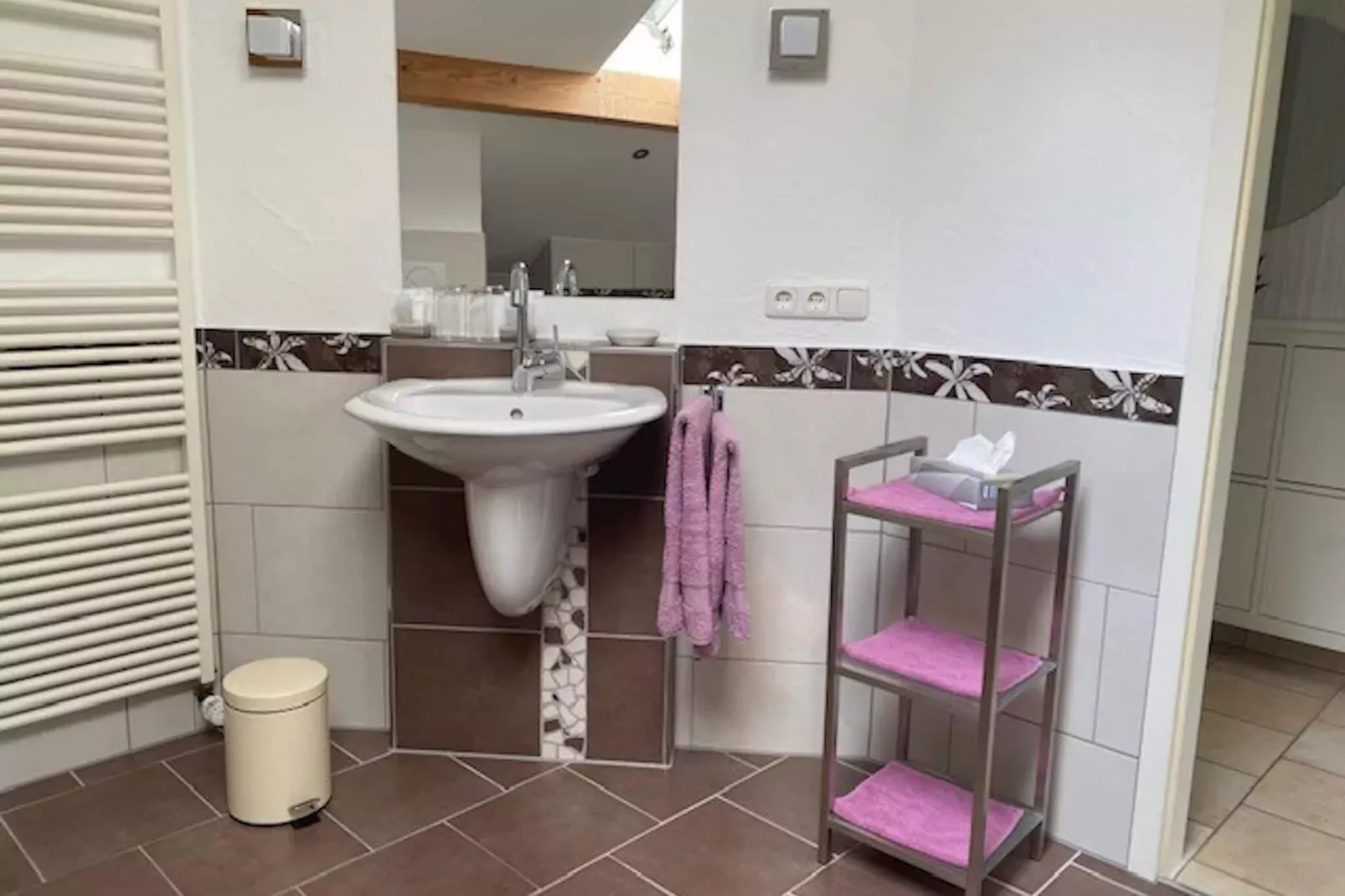 Ferienwohnung  Heinzen Jünkerath-Bathroom