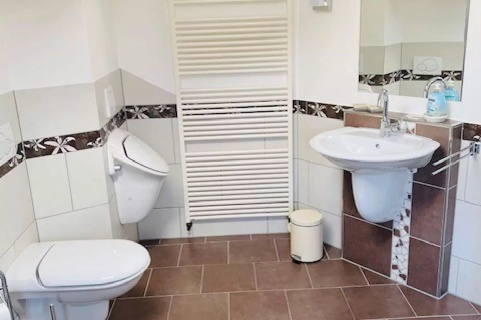 Ferienwohnung  Heinzen Jünkerath-Bathroom