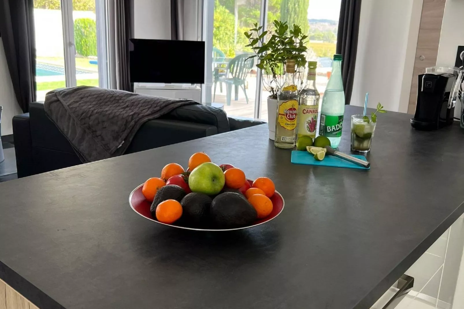 Vista d'Oc-Dining room