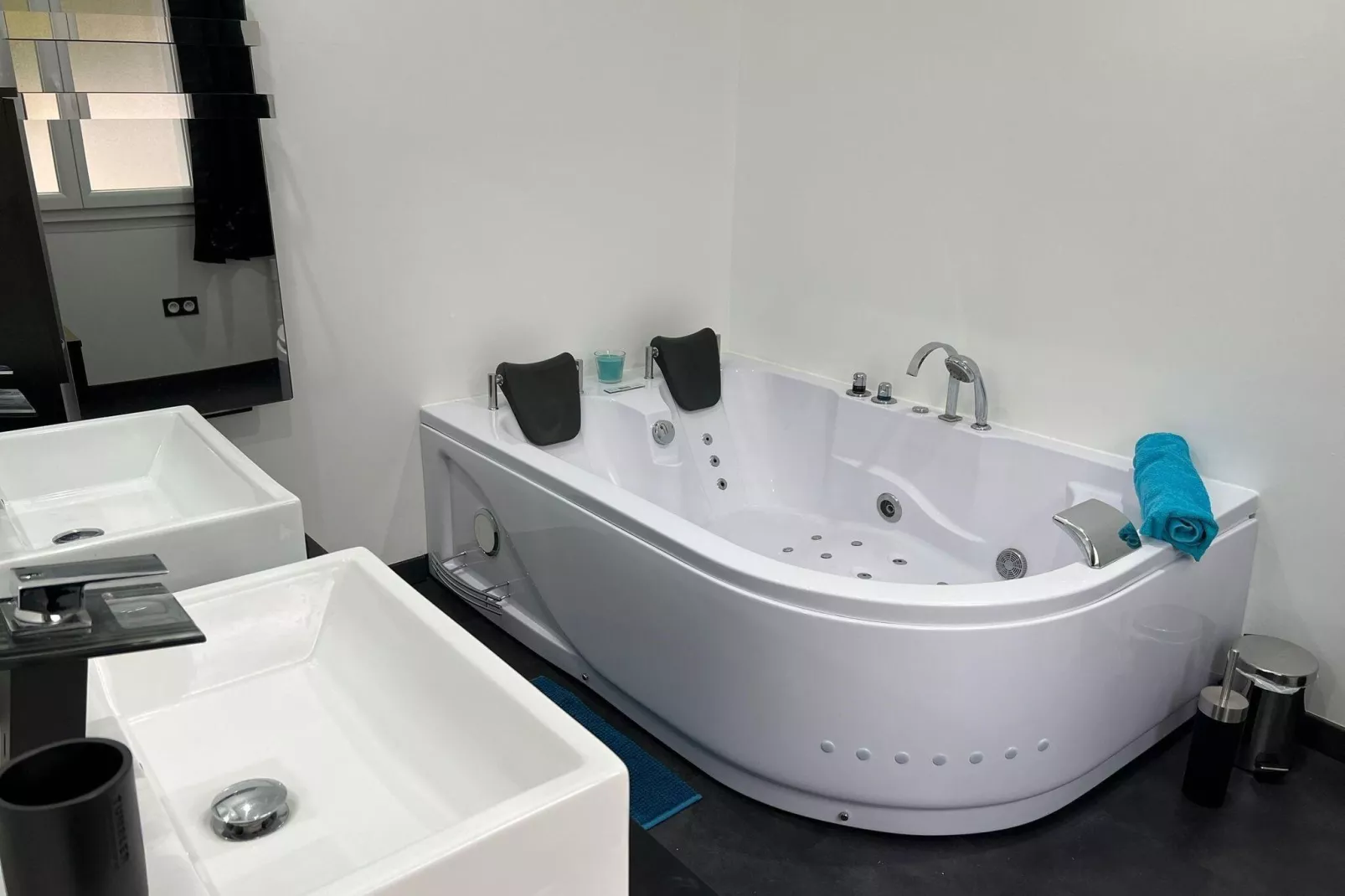 Vista d'Oc-Bathroom