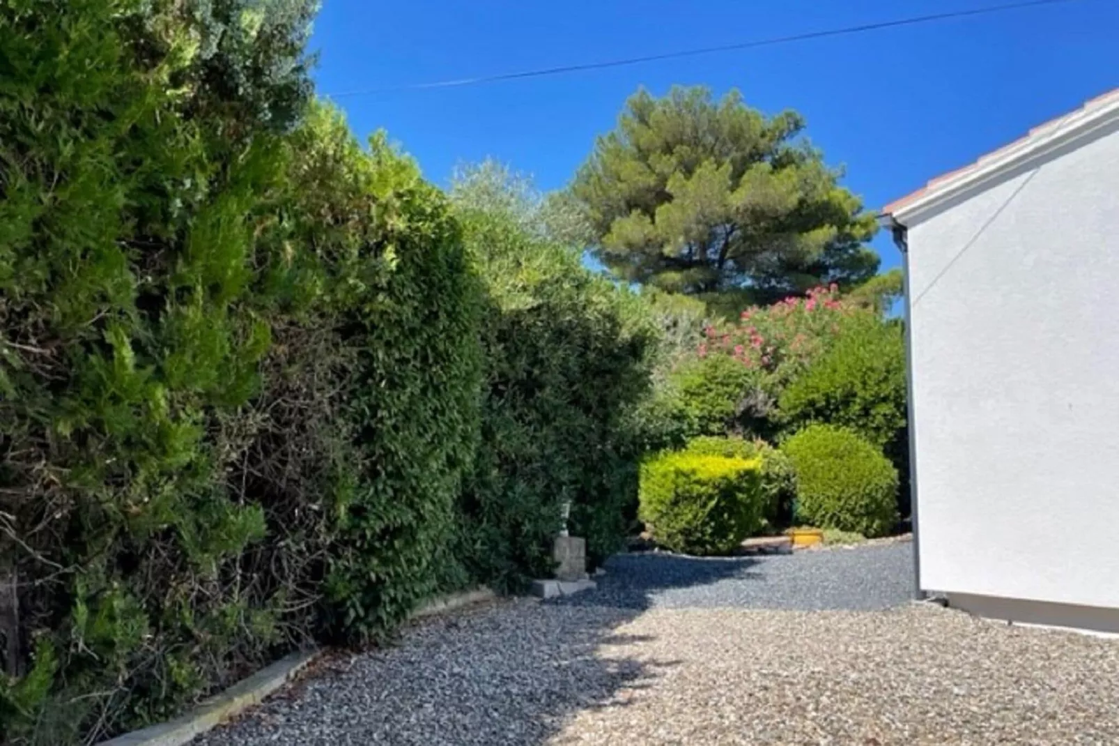 Vista d'Oc-Gardens summer