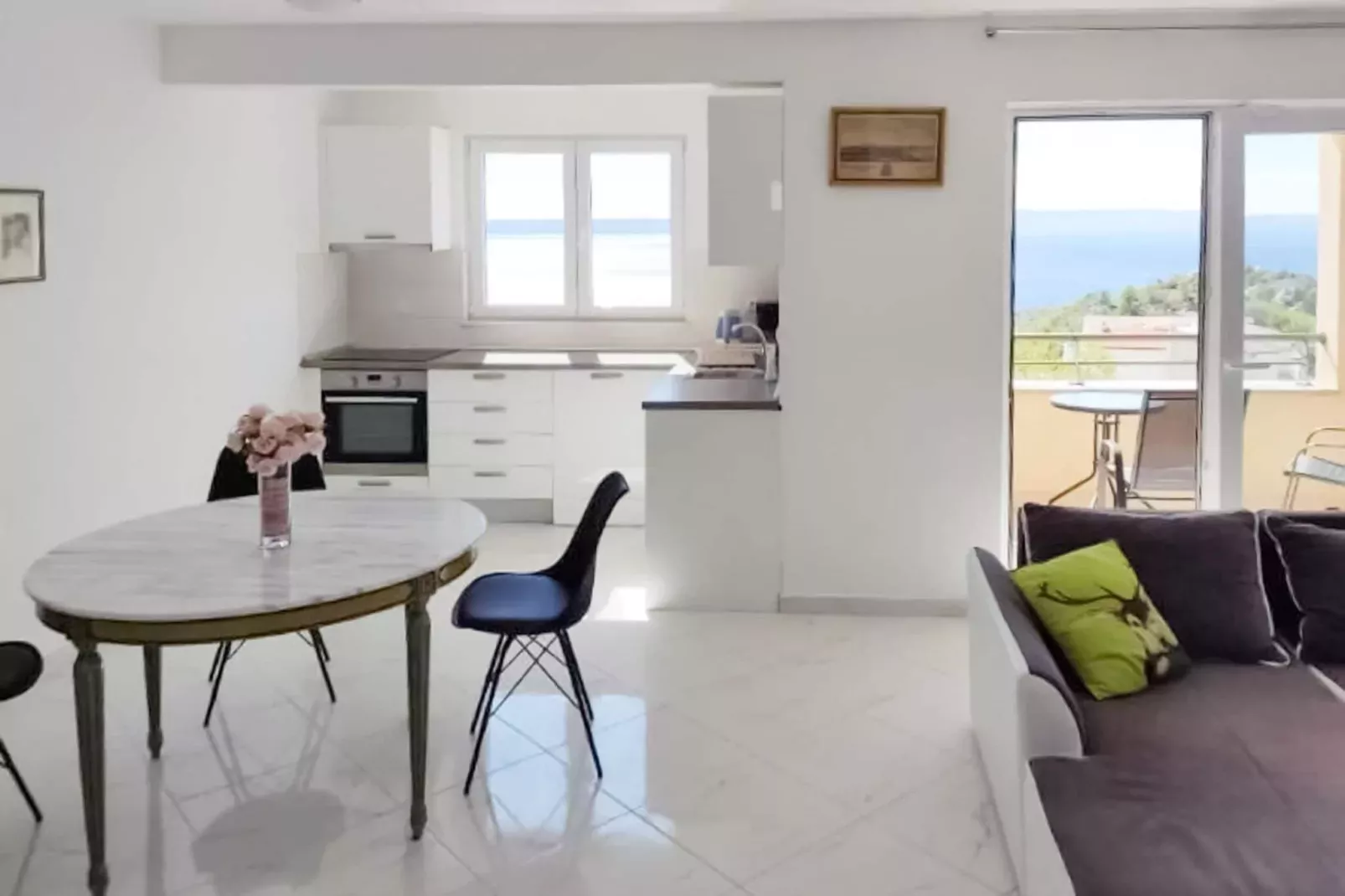 Apt Superior-Living room