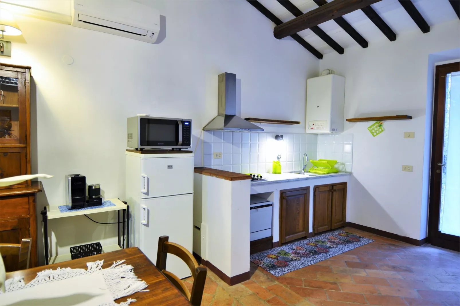 Frantoio 1-Kitchen