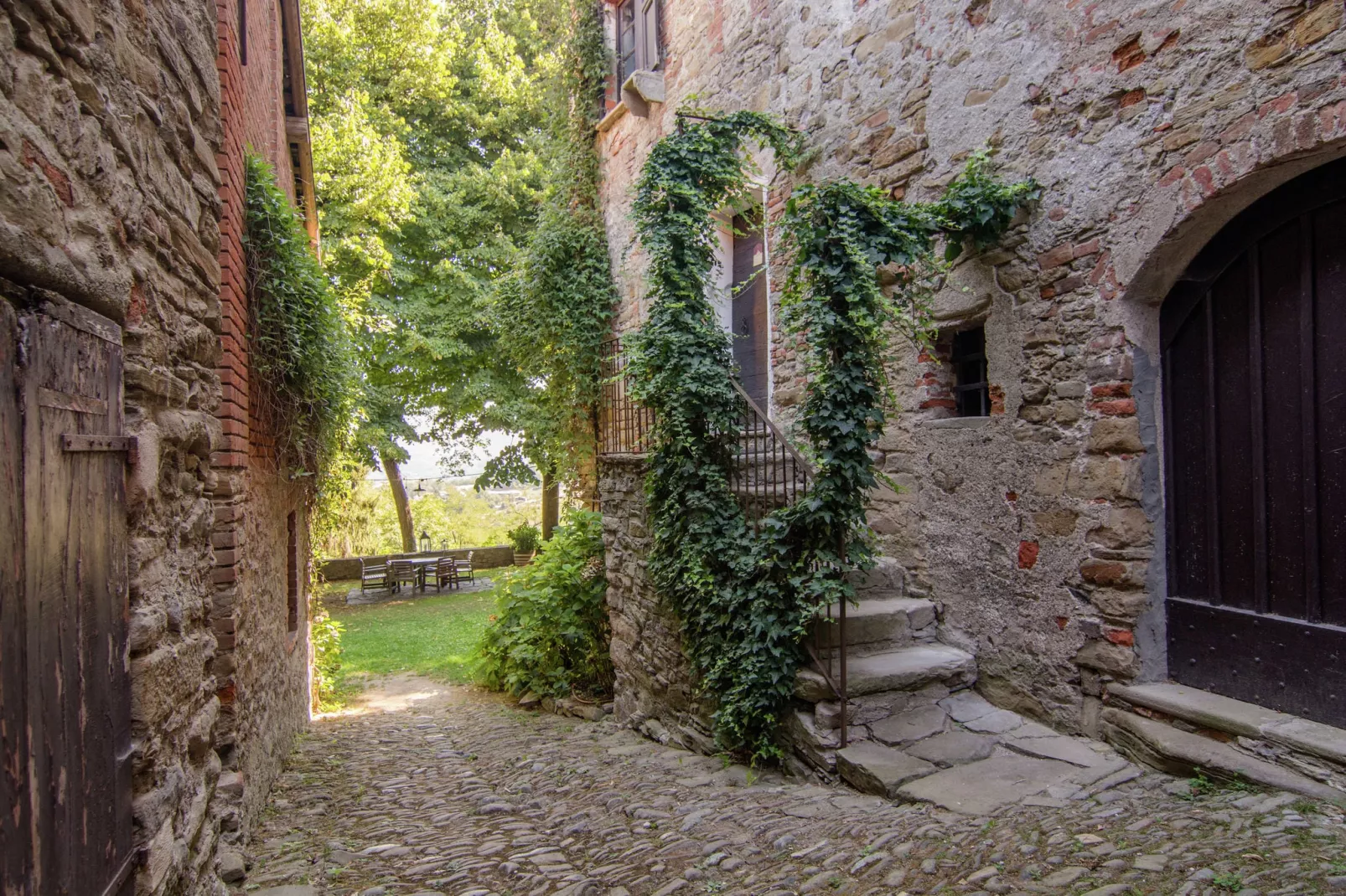 Torretta-Exterior summer