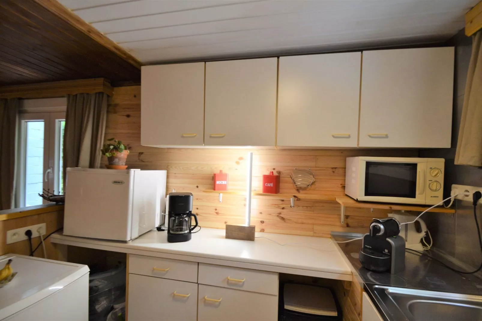 Chalet Petite Source-Kitchen