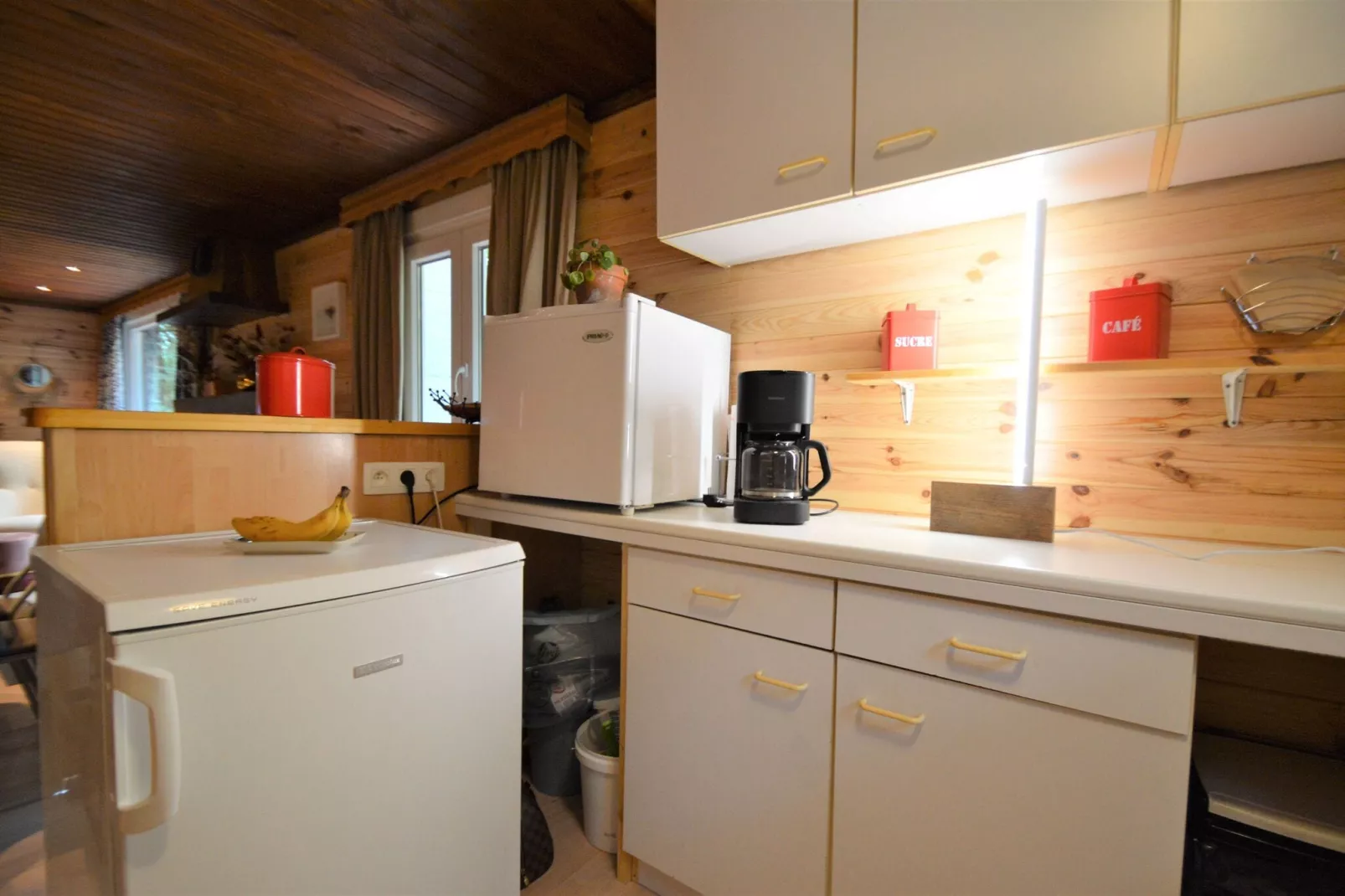 Chalet Petite Source-Kitchen