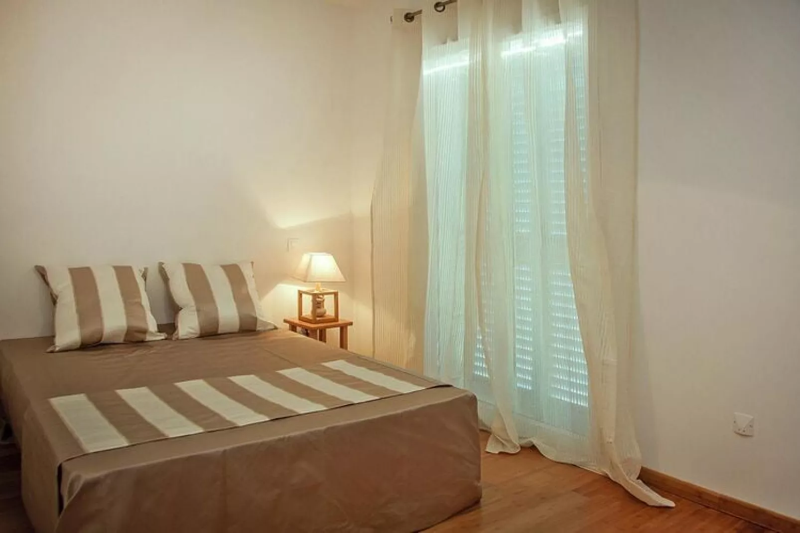 Villa Tyrrenia Rogliano / T2 Terrasse  - de 40 m2 à 44 m2 - VUE CAP-Bedroom