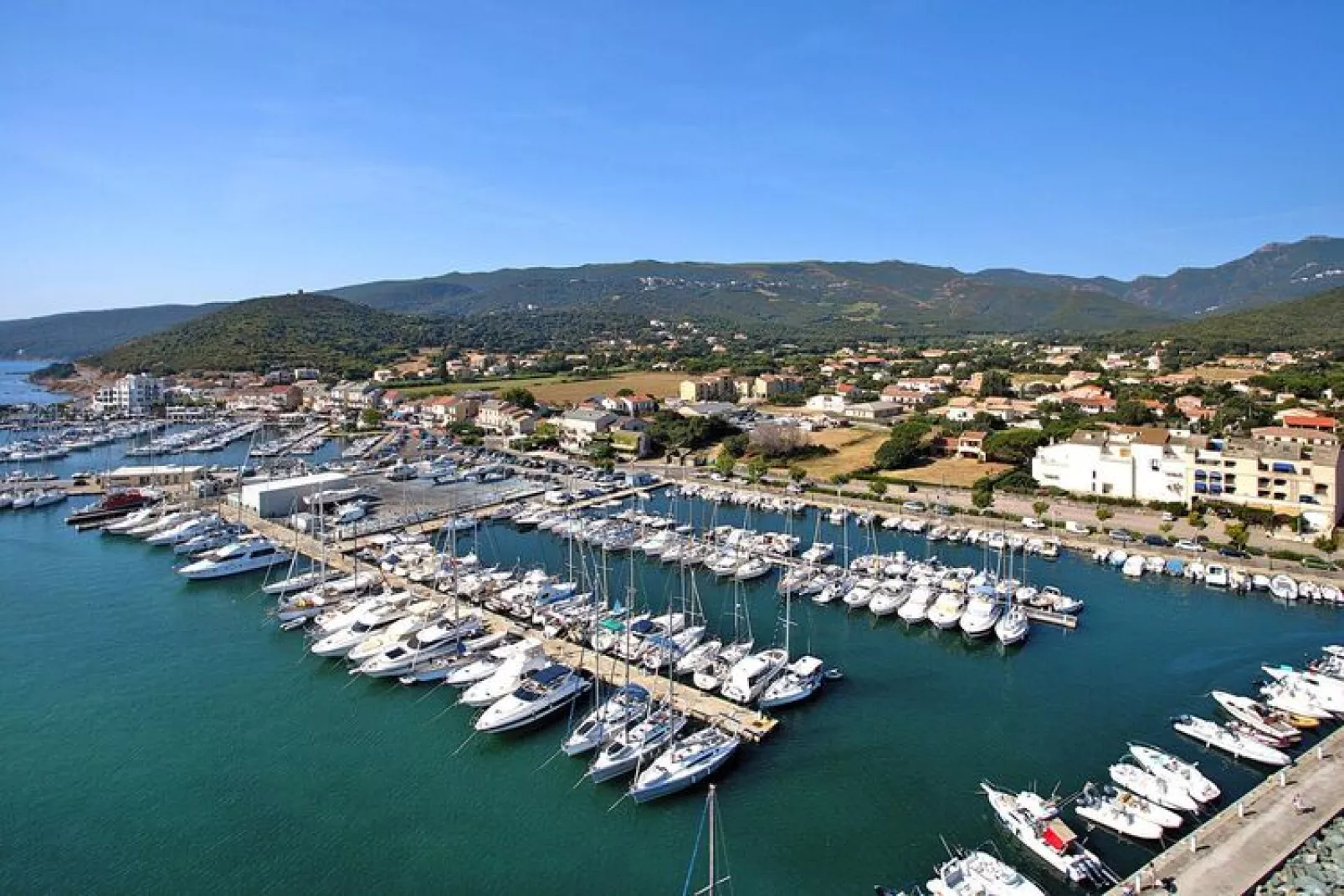 Villa Tyrrenia Rogliano / T2 Terrasse  - de 40 m2 à 44 m2 - VUE CAP-Water view