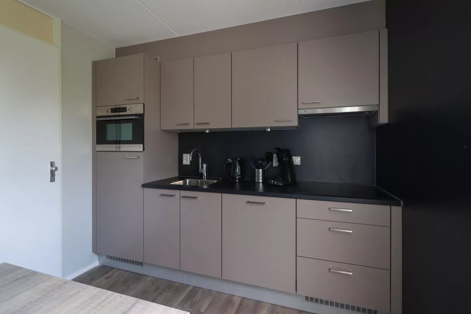 Beach Resort Makkum 28-Kitchen
