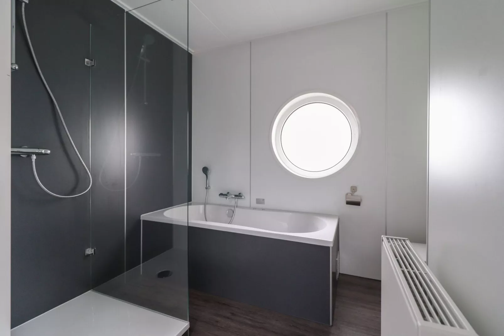 Beach Resort Makkum 28-Bathroom