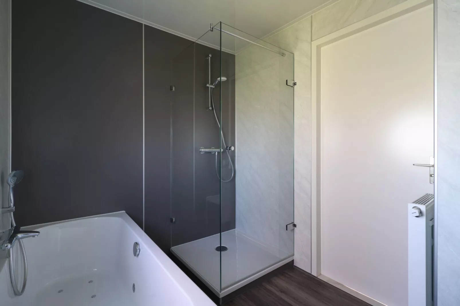 Beach Resort Makkum 28-Bathroom