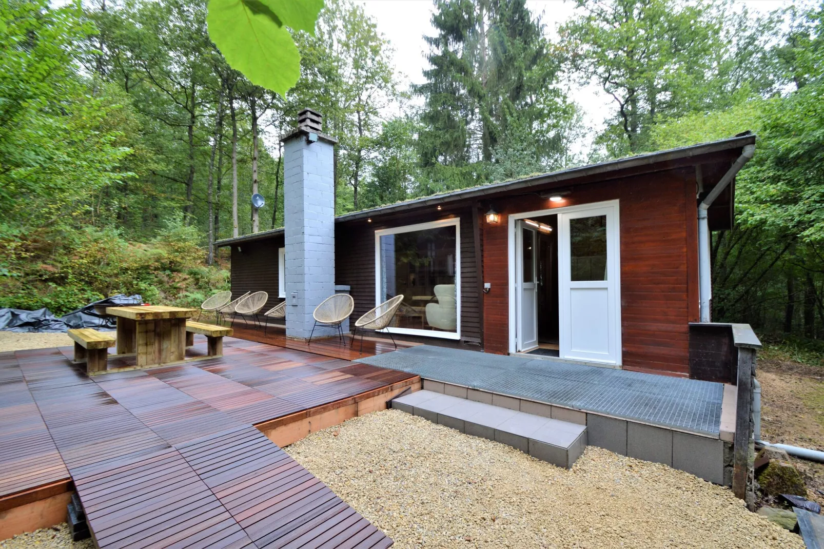 Chalet Petite Source-Terrace balcony