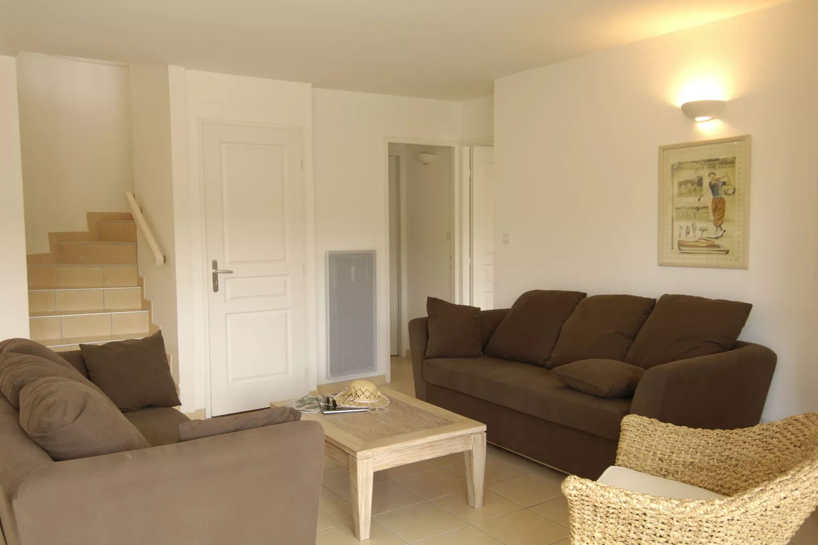 Eden Club 2-Living room