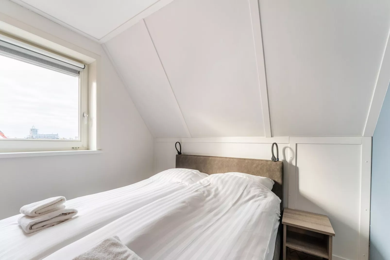 De Pelikaan Huis Nr 45-Bedroom