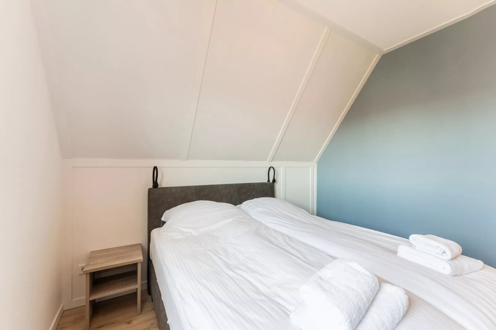De Pelikaan Huis Nr 45-Bedroom