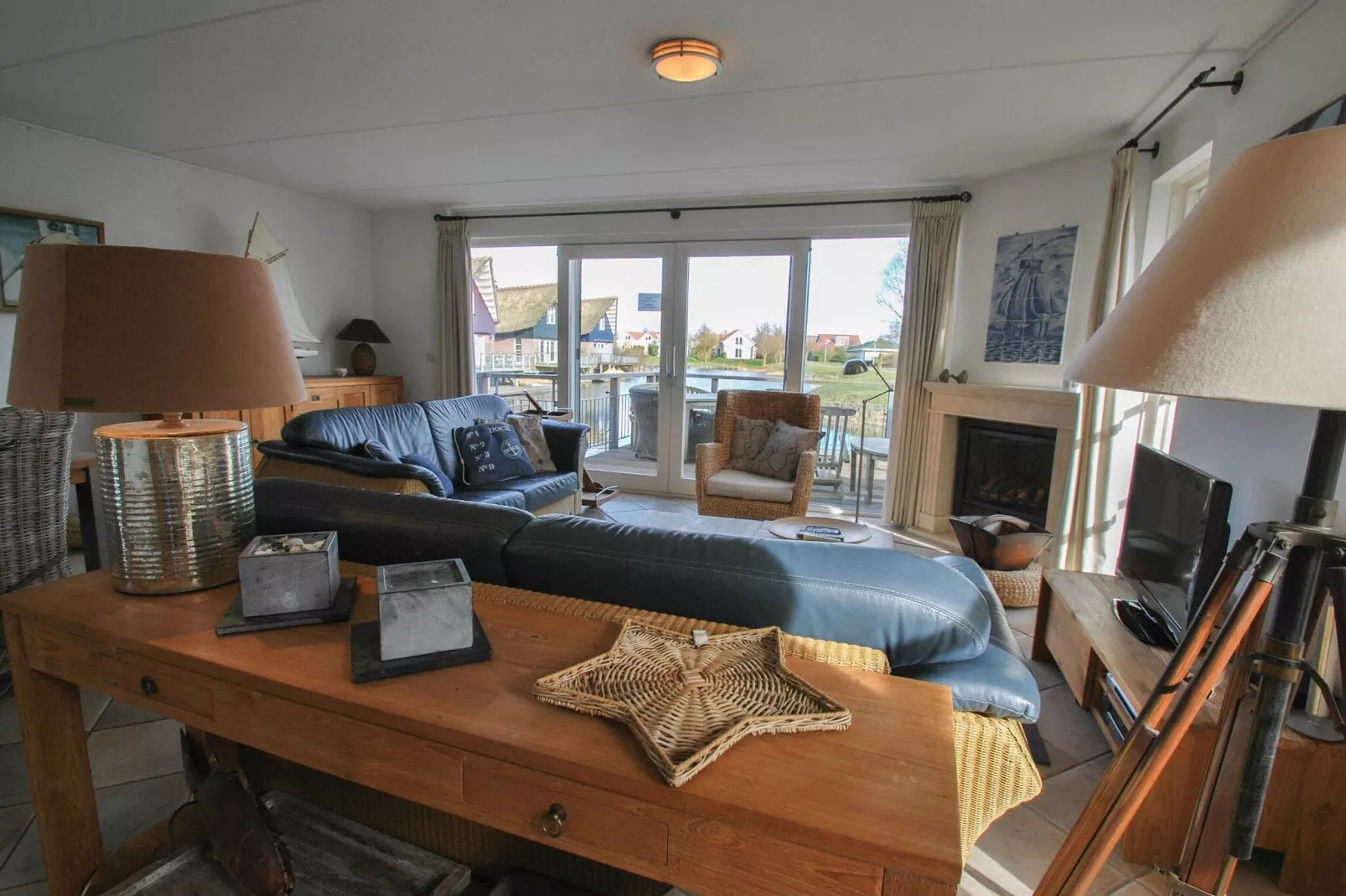Beach Resort Makkum 33-Living room