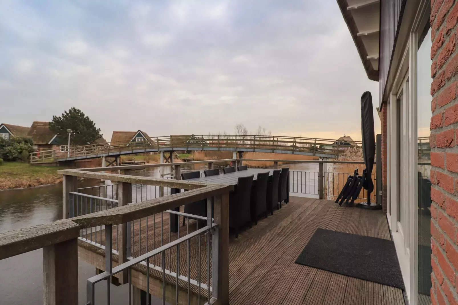 Beach Resort Makkum 36-Terrace balcony
