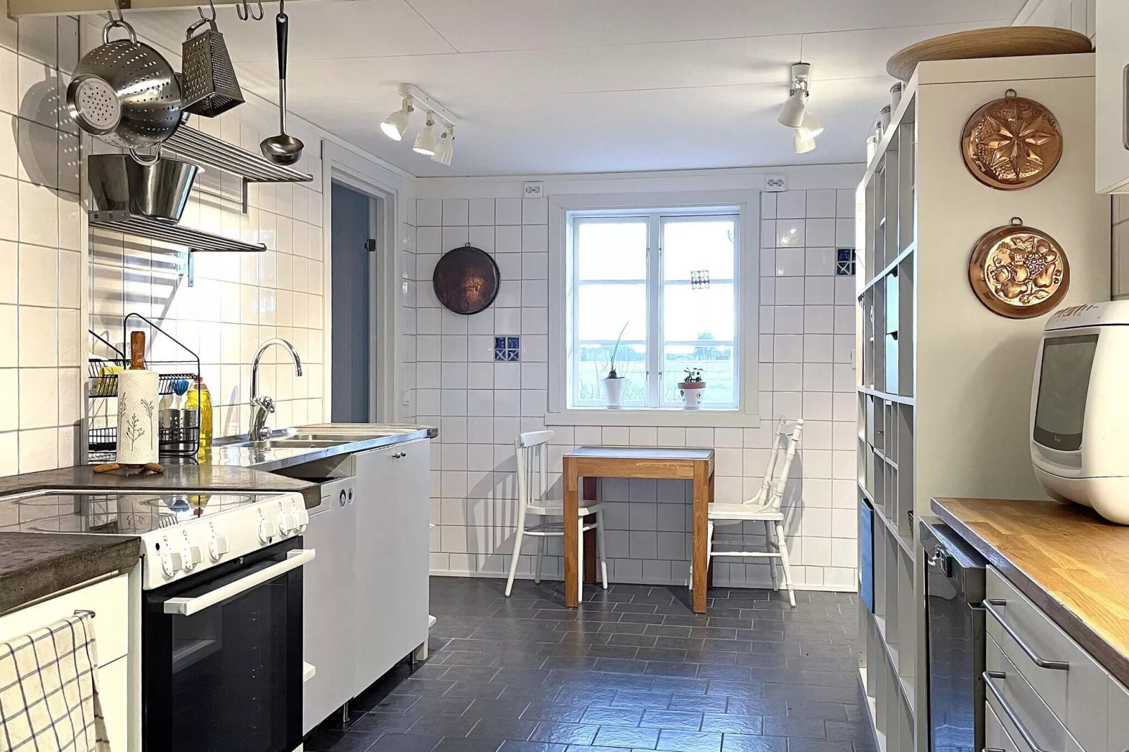 9 person holiday home in LIDKÖPING-By Traum-Indoor