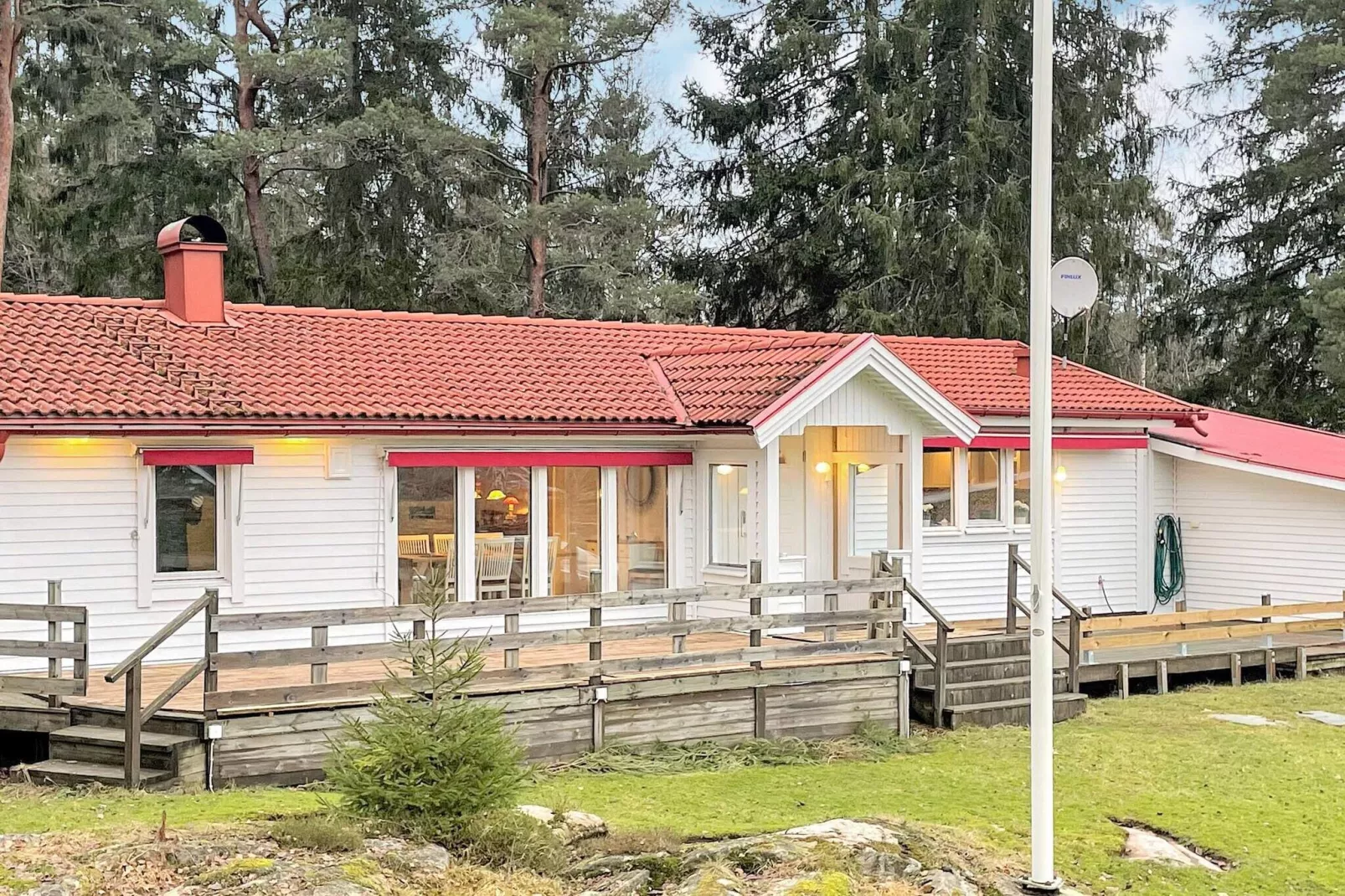 6 person holiday home in PRÄSSEBO-By Traum