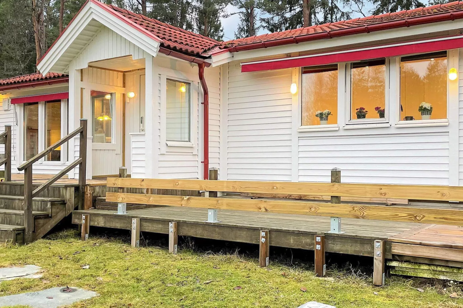6 person holiday home in PRÄSSEBO-By Traum-Outdoor