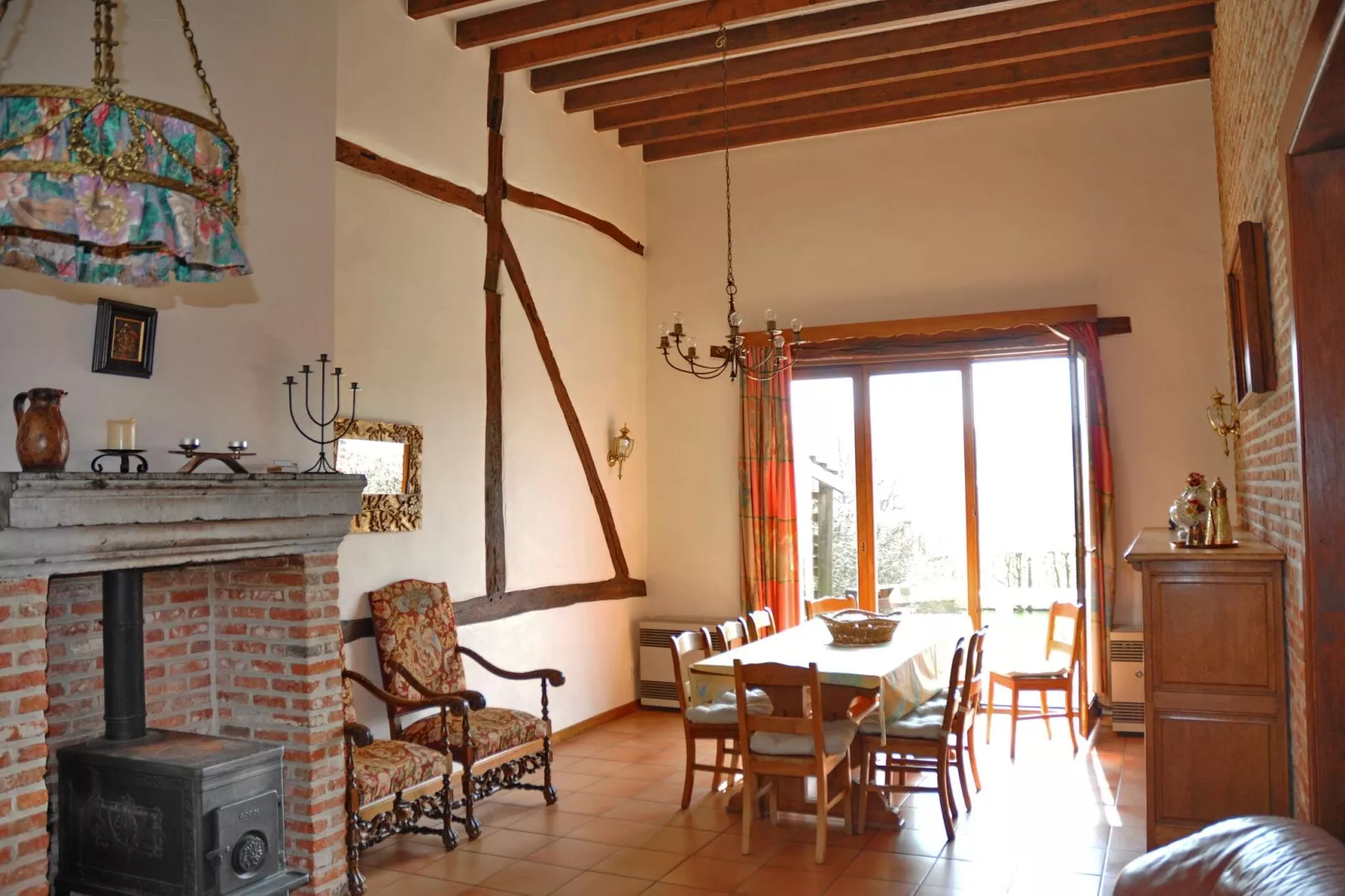 Sommette-Living room