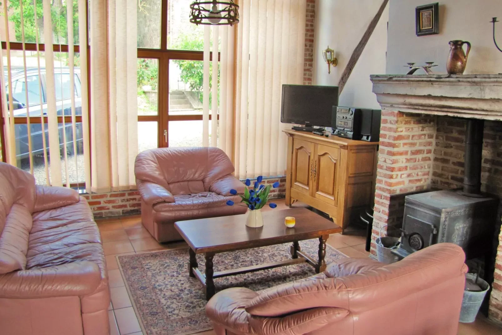 Sommette-Living room