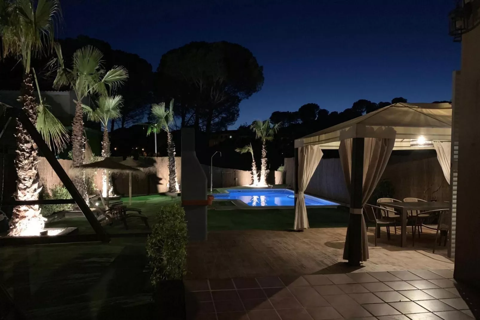 Ferienhaus in las Jaras - CT 120 CO 7 PAX-Gärten Sommer