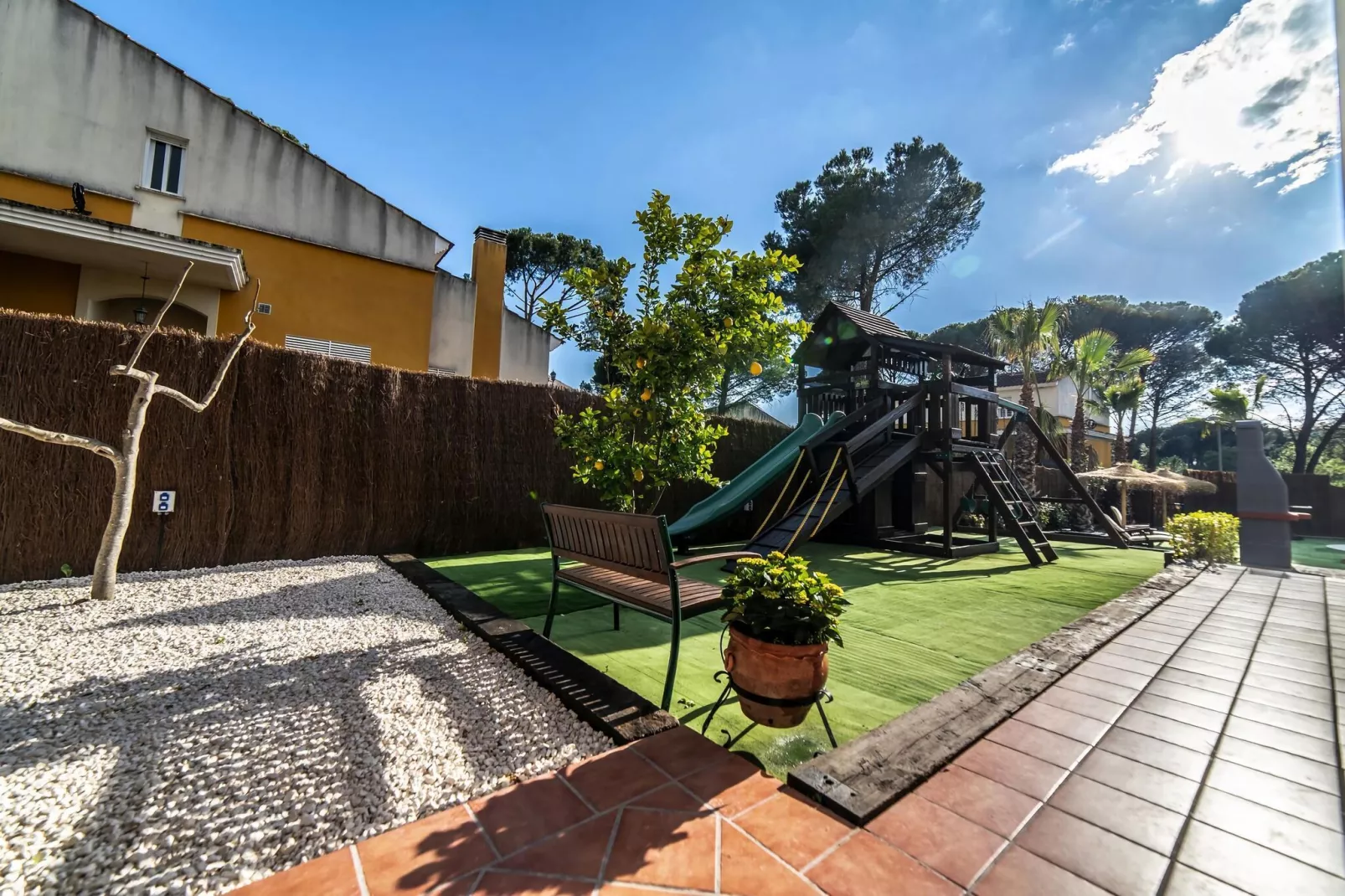 Ferienhaus in las Jaras - CT 120 CO 7 PAX-Gärten Sommer