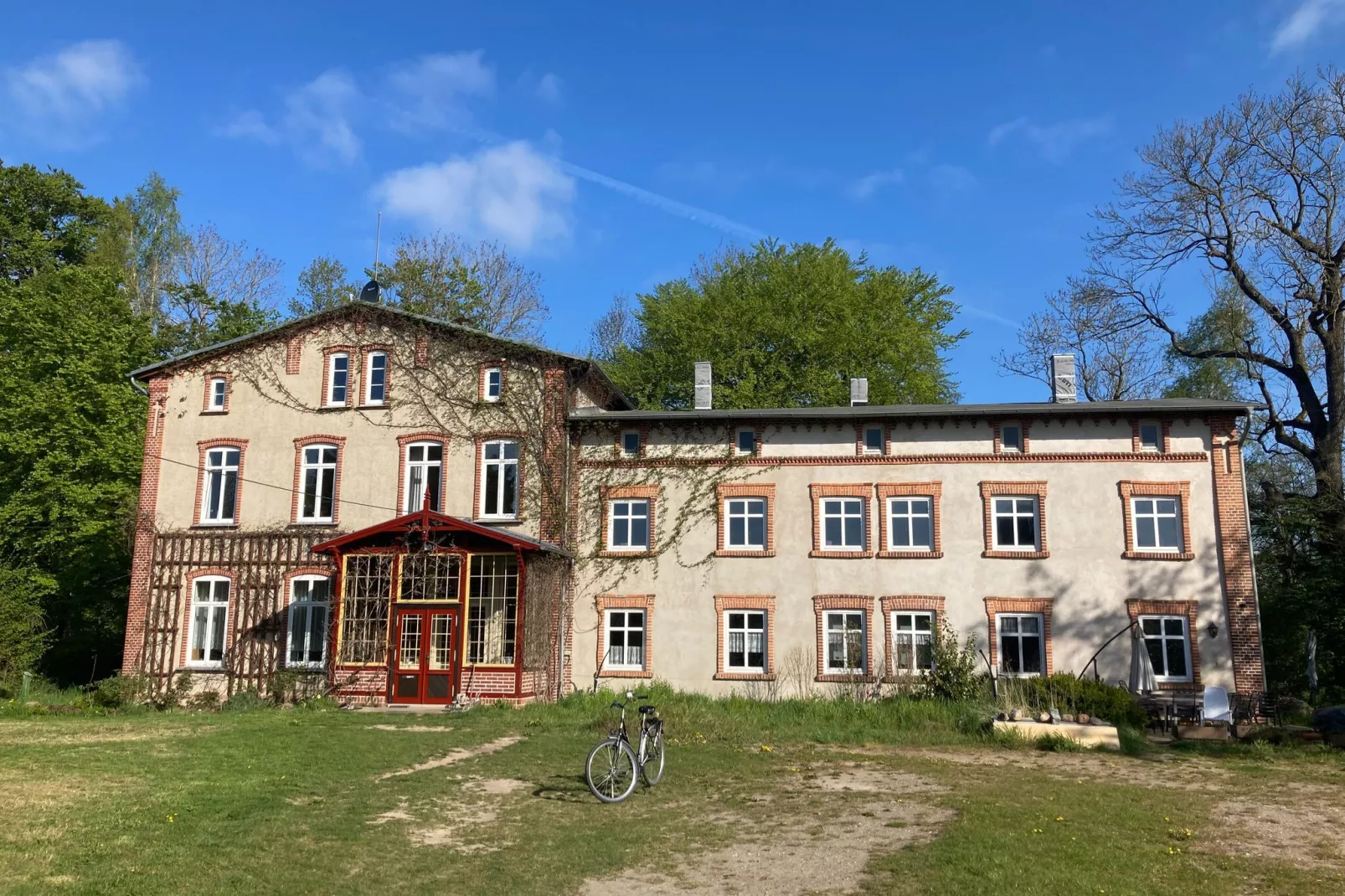 Wohnen im Gutshaus-Exterior summer