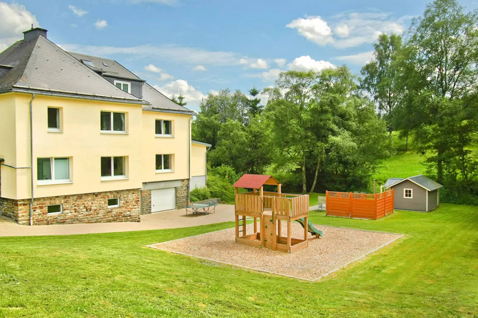 Edertal-Exterior summer