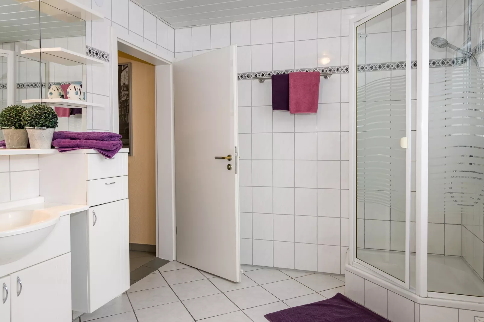 Edertal-Bathroom