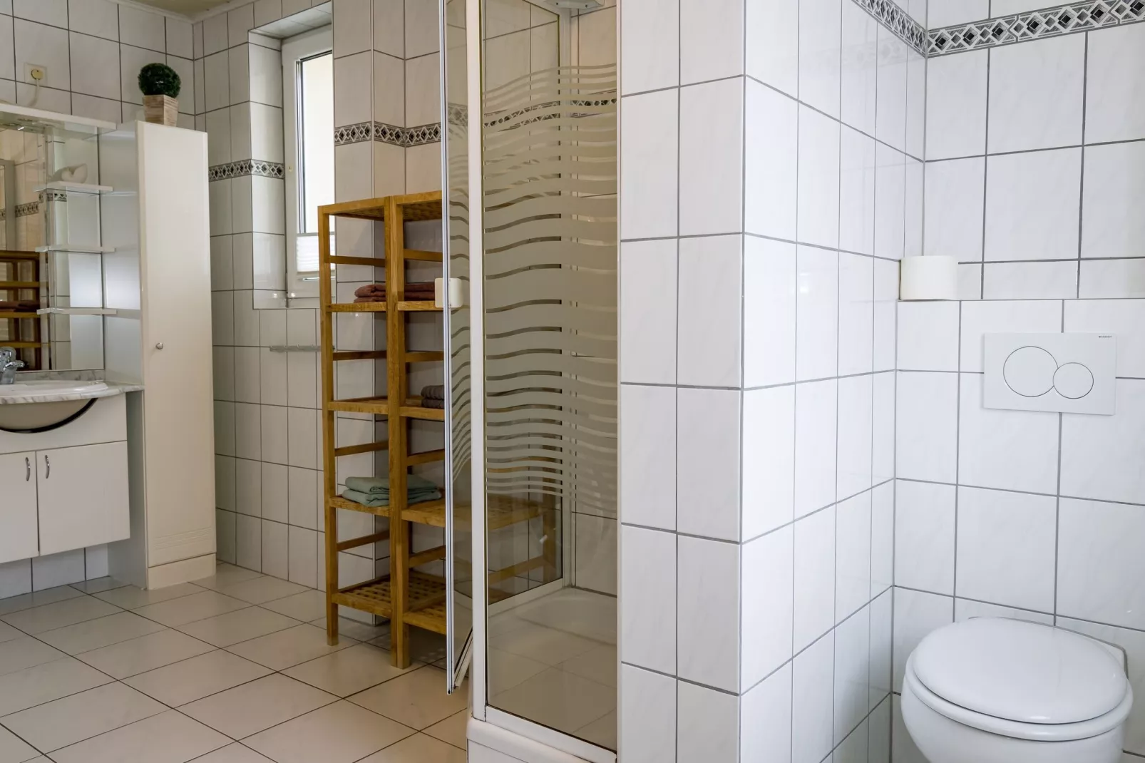 Edertal-Bathroom