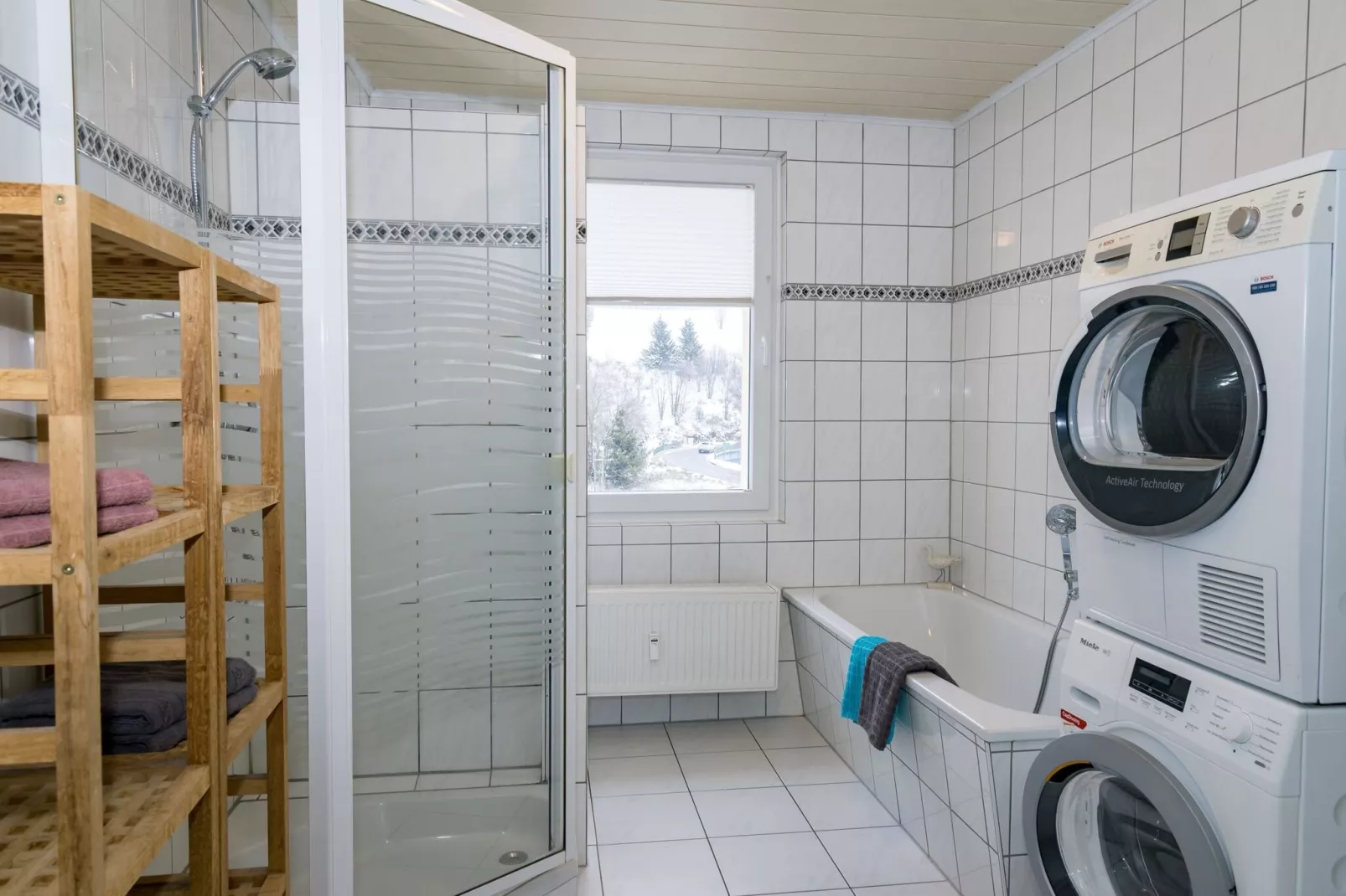 Edertal-Bathroom