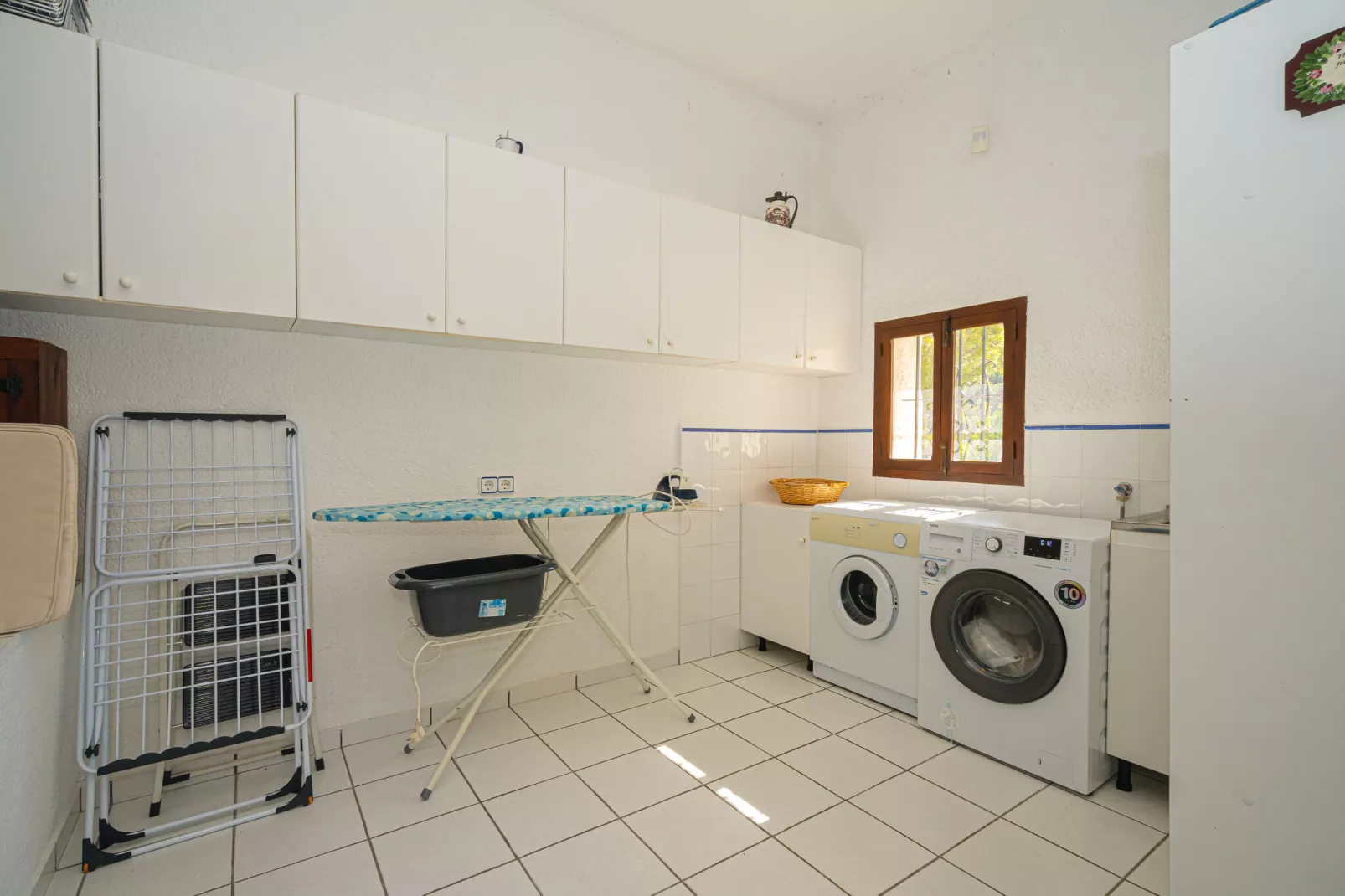 Nuestra Montana	-Installations