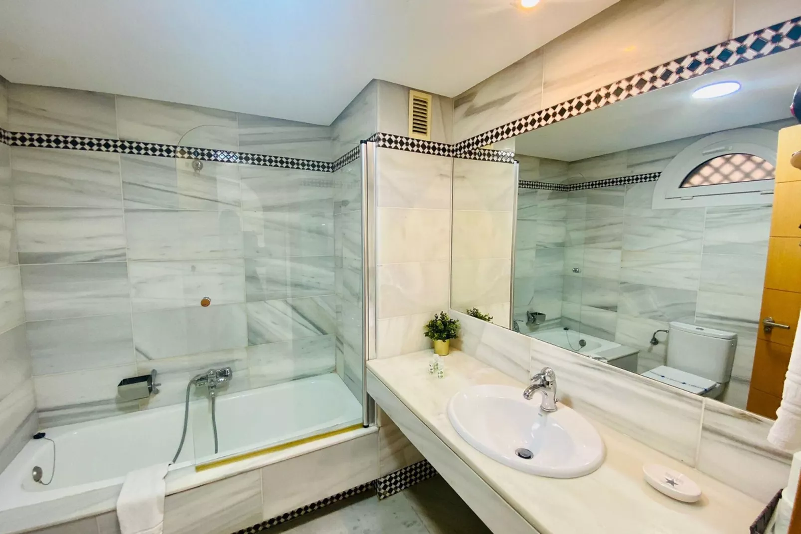 Puerto Deportivo 1-Badezimmer