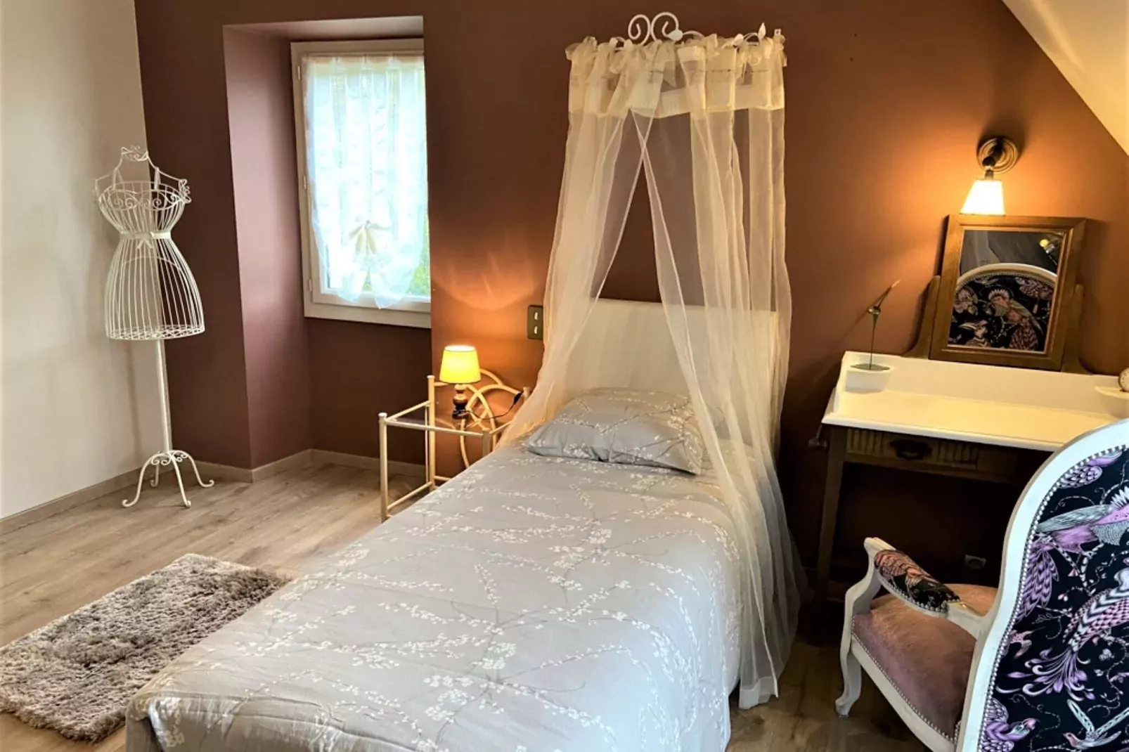 Muret-le-Château-Bedroom