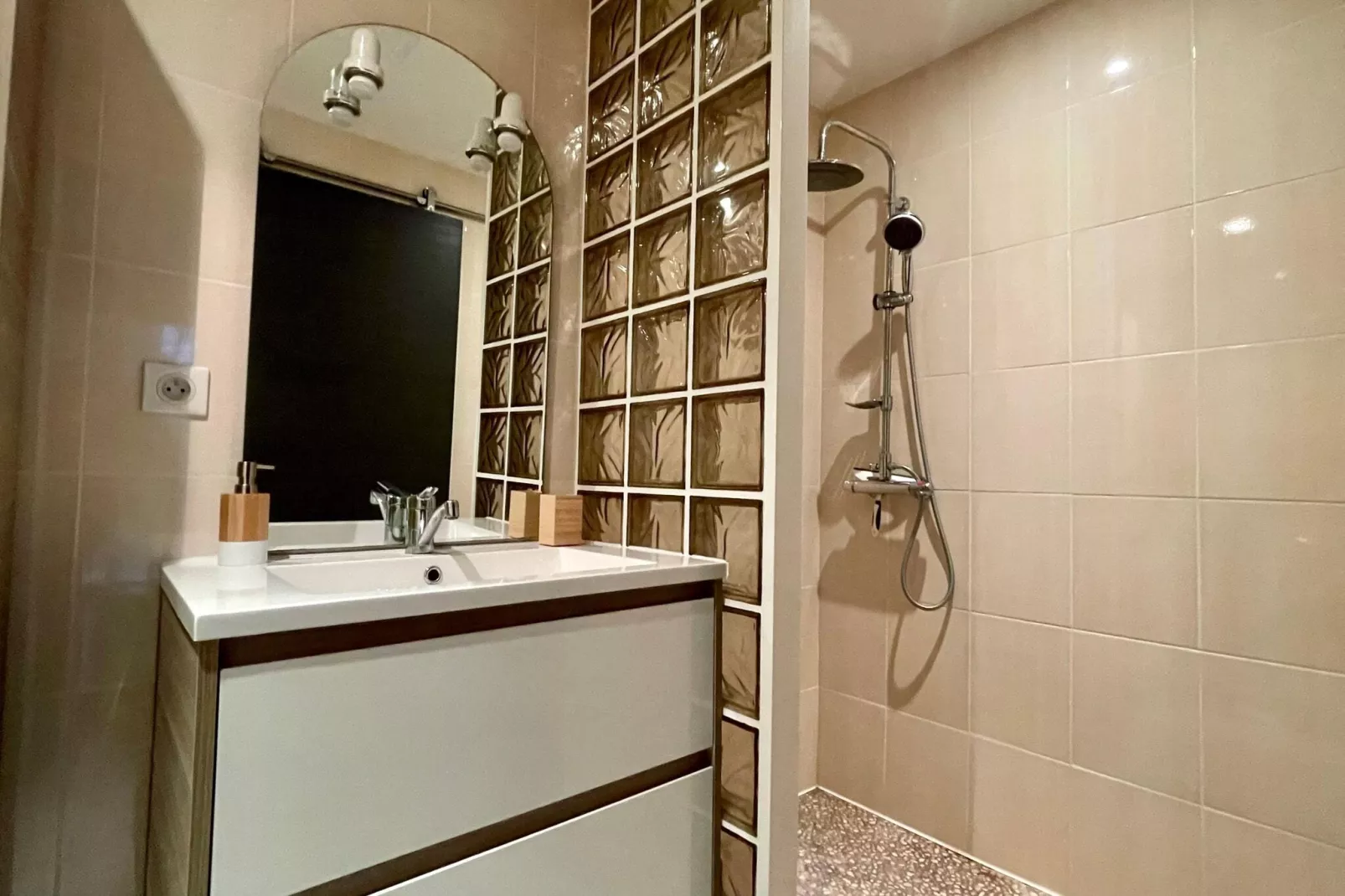 Ferienhaus Plougasnou-Bathroom