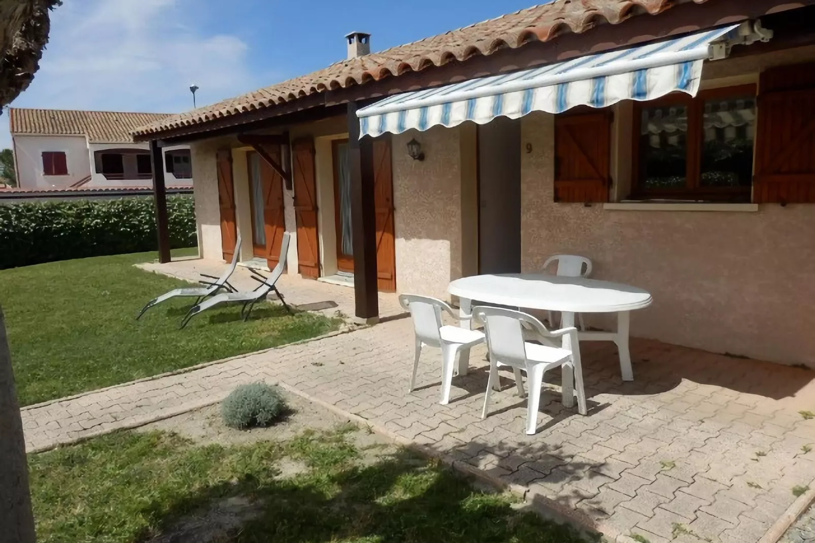 MAISON MONFORT-Extérieur été