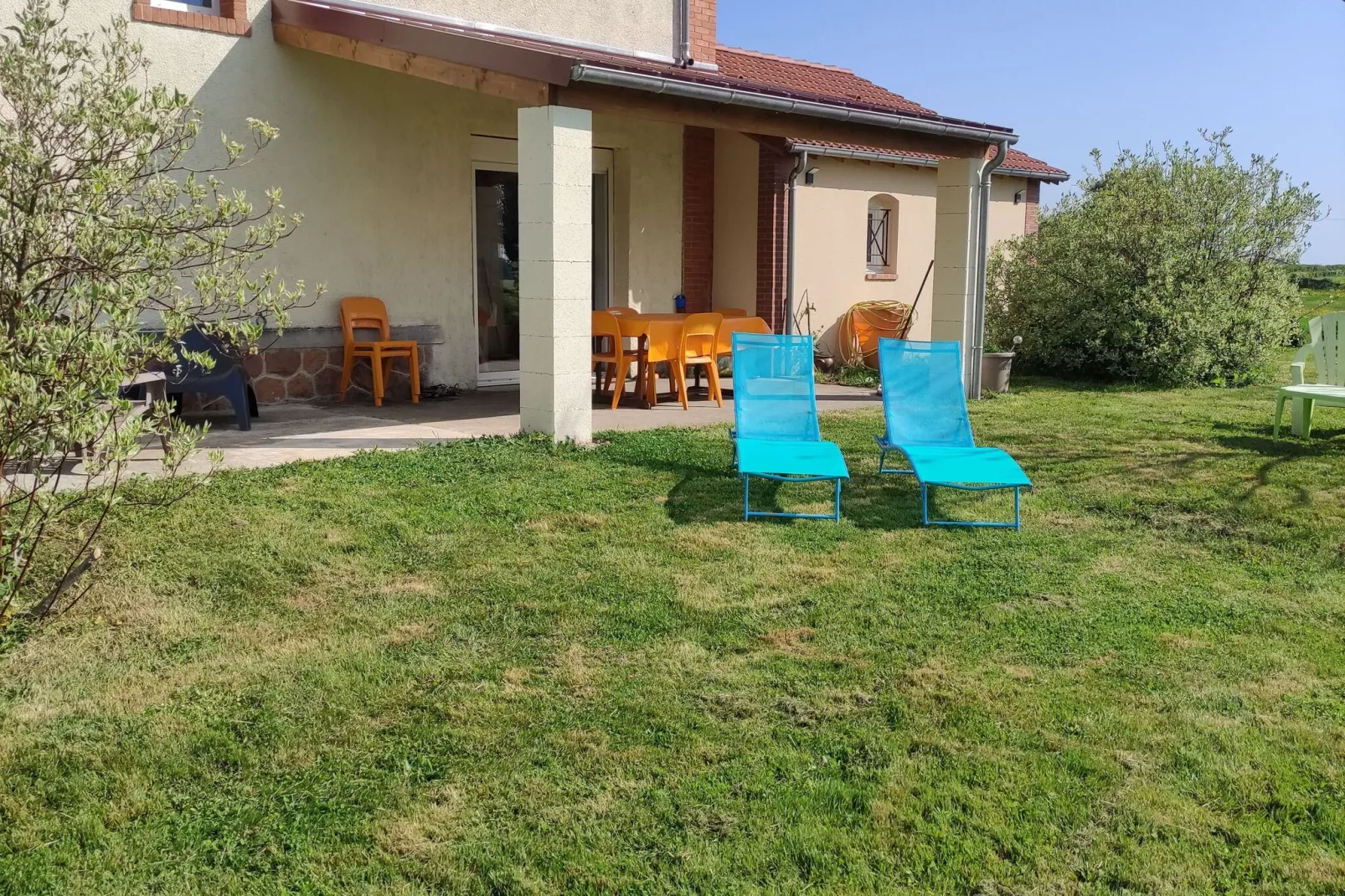 Maison de vacances Crux la Ville-Jardin d'été