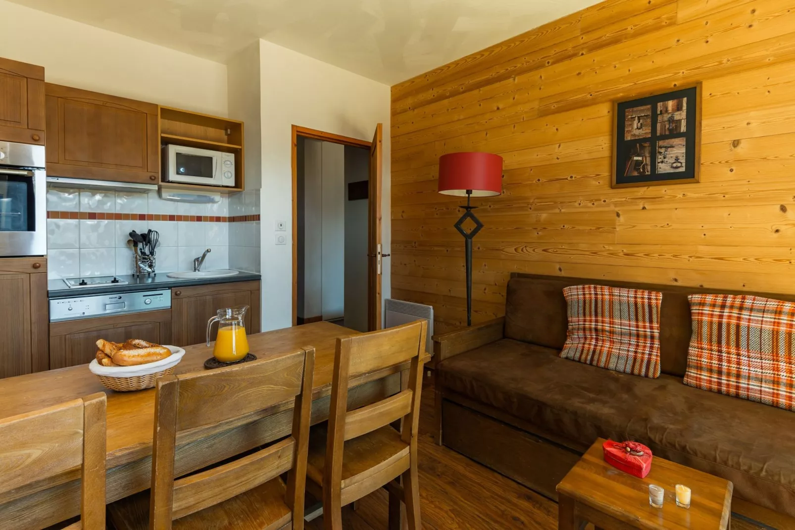 Residence Les Chalets de l'Adet 1-Kitchen